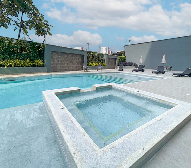 Piscina-Provenza